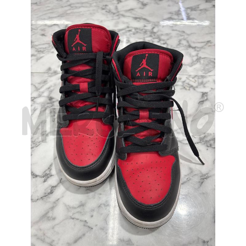 SCARPE UOMO\RAGAZZO UNISEX ROSSO NERO NIKE JORDAN  | Mercatino dell'Usato Benevento 2